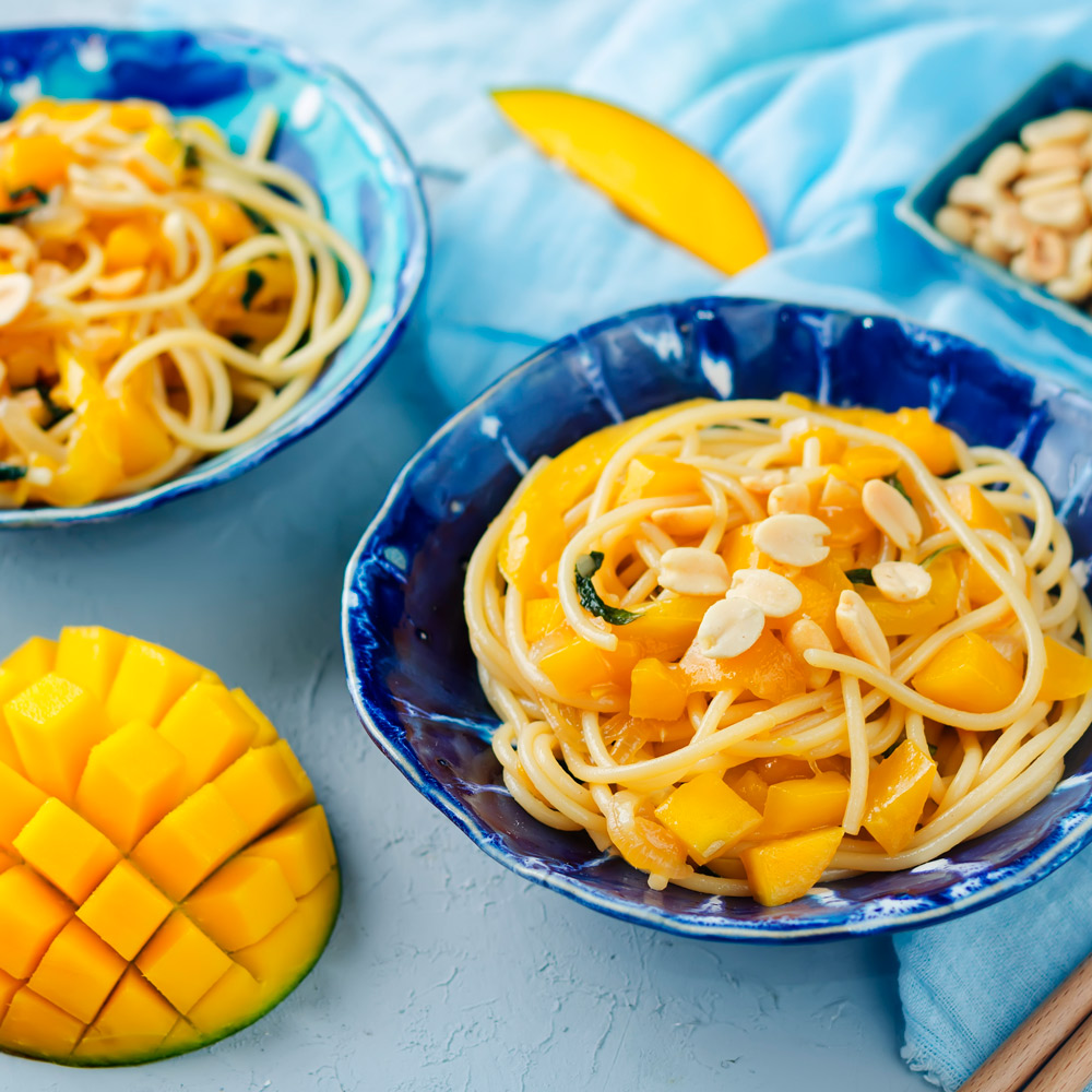 En este momento estás viendo ESPAGUETTI AL MANGO Y CACAHUETE